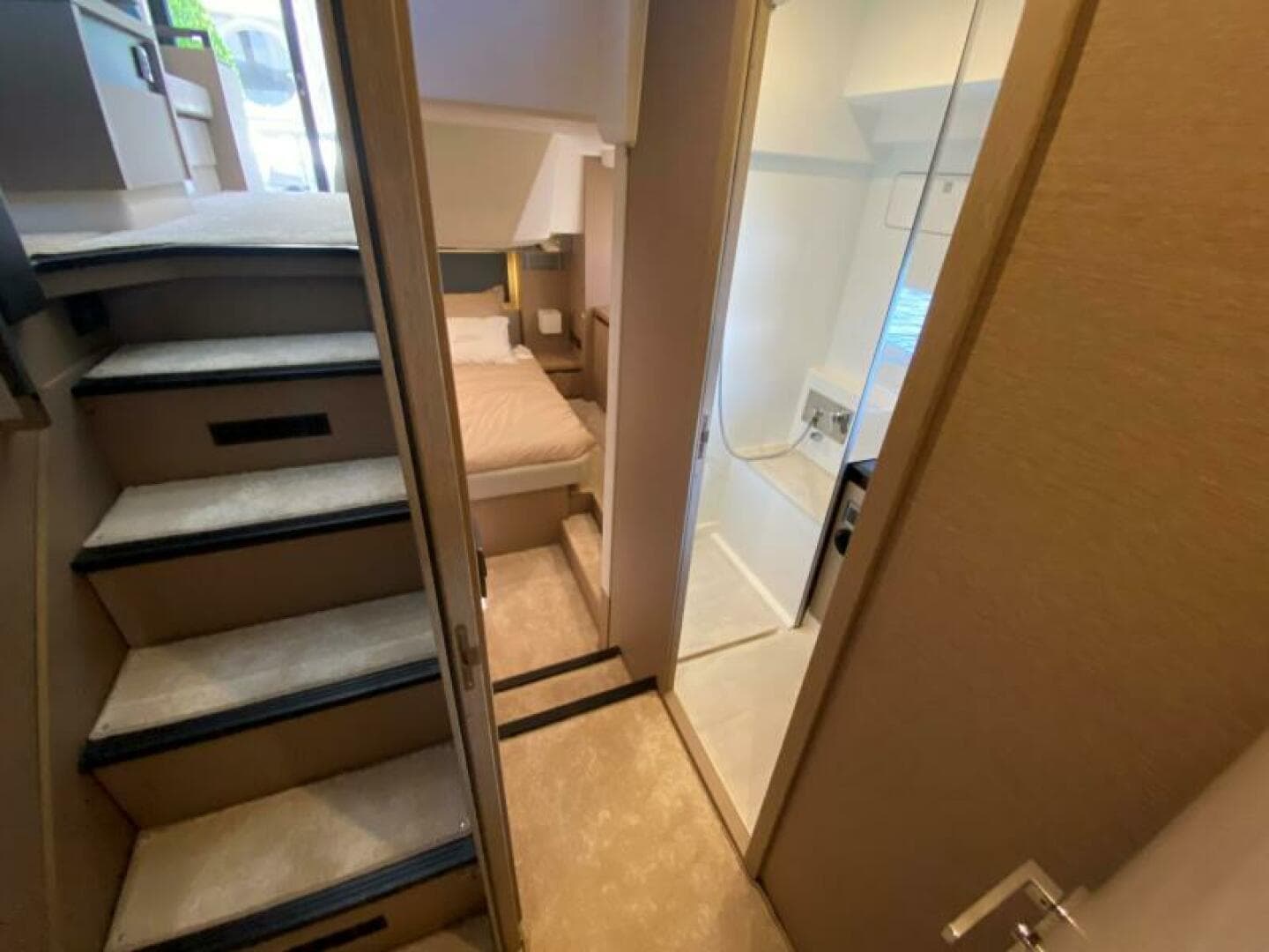 2020 Prestige 460S — photo 21