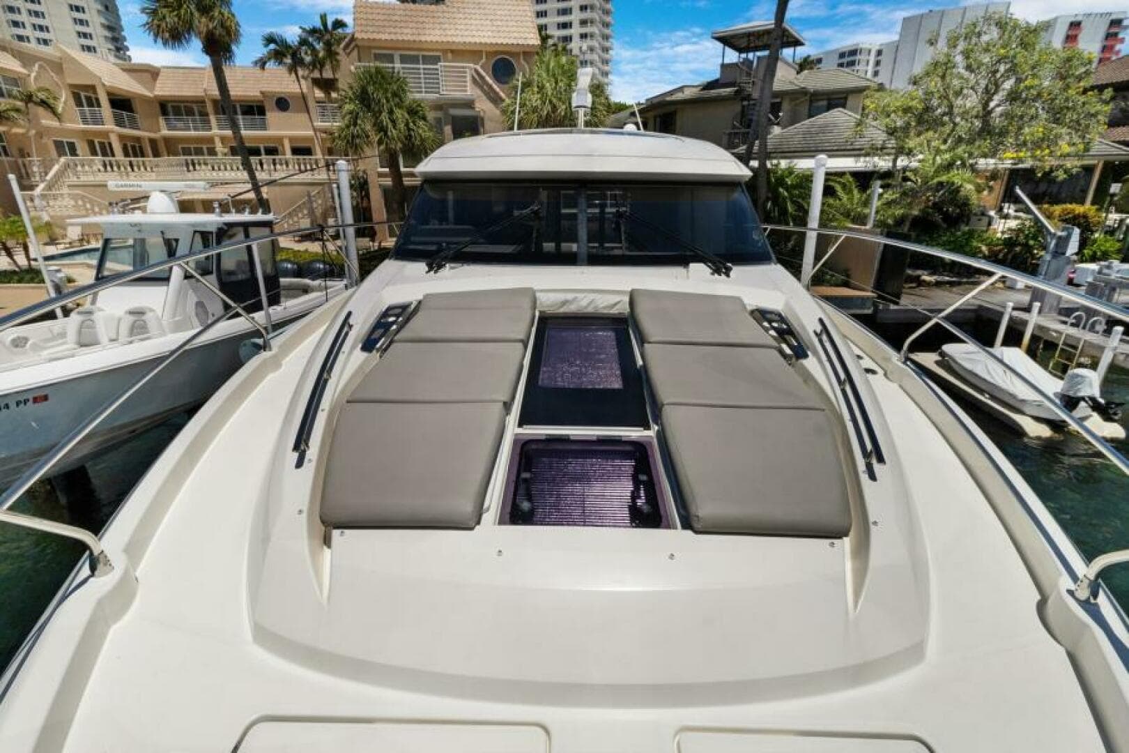 2020 Prestige 460S — photo 33