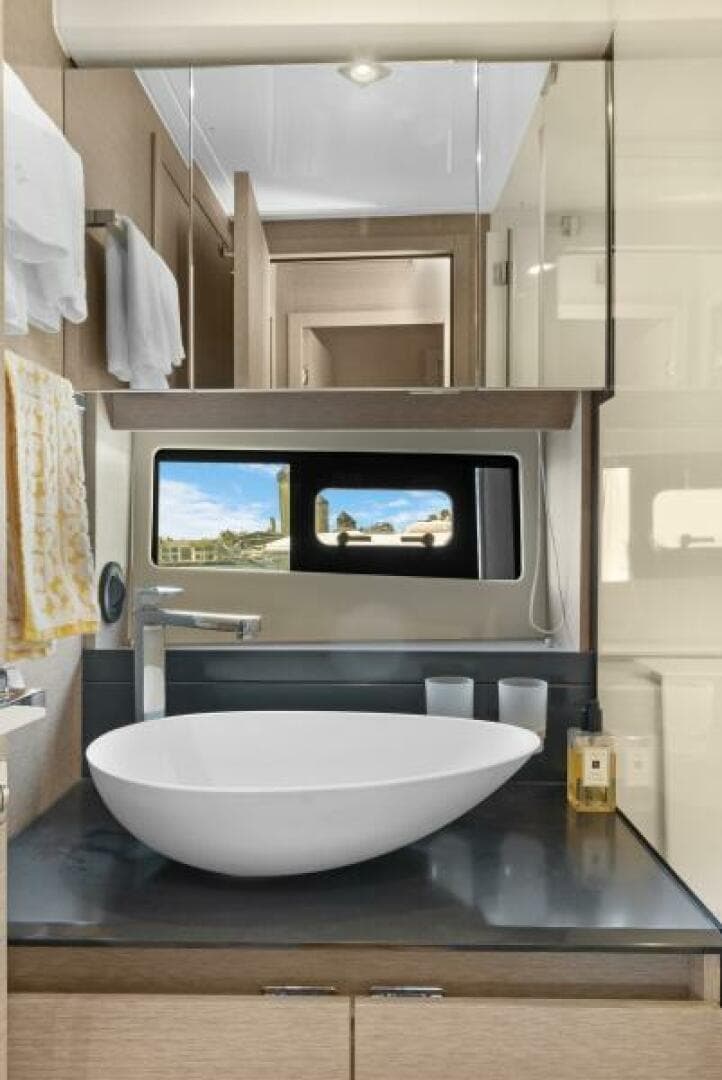 2020 Prestige 460S — photo 27