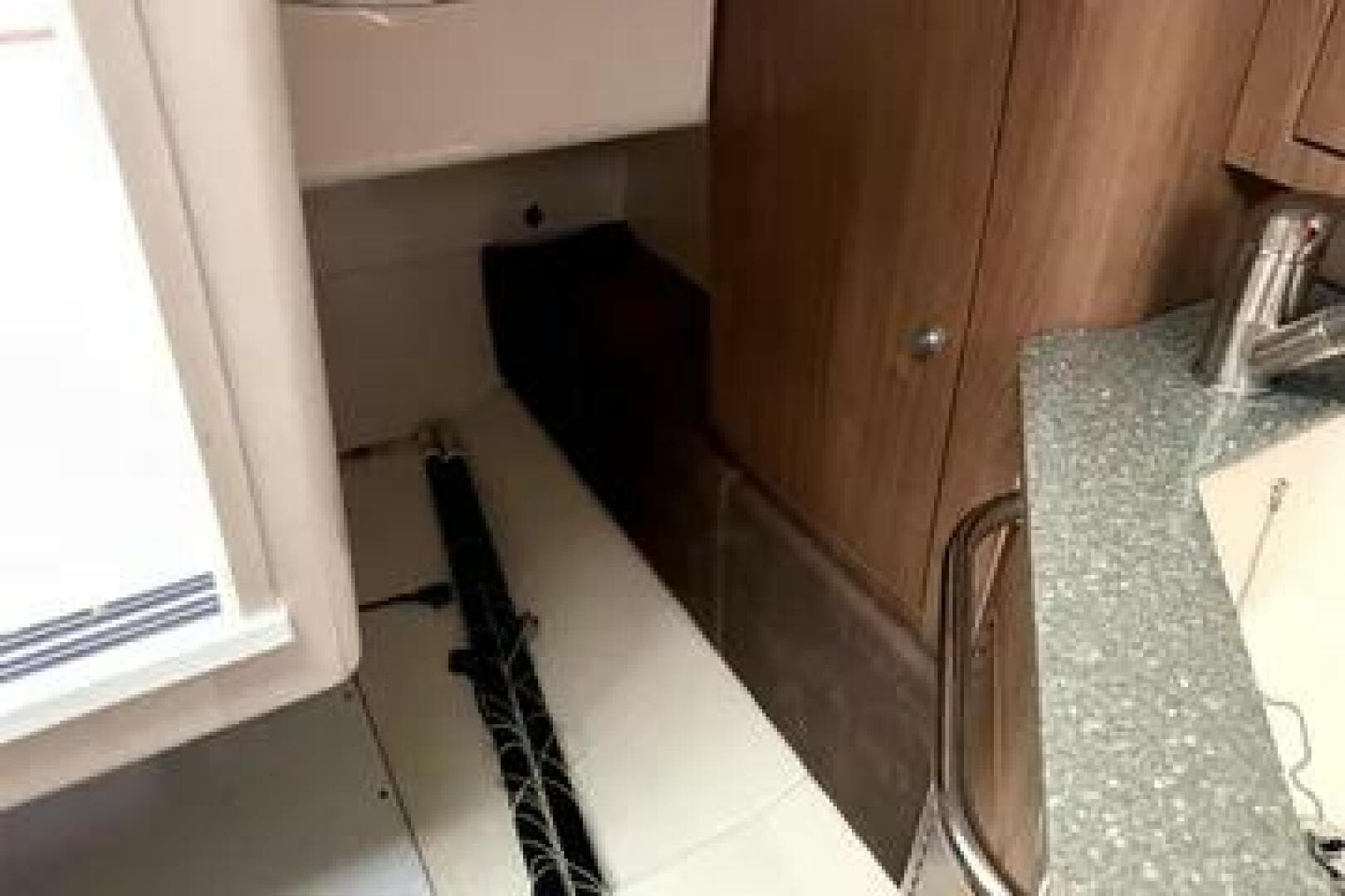 2014 Boston Whaler 285 Conquest — photo 17