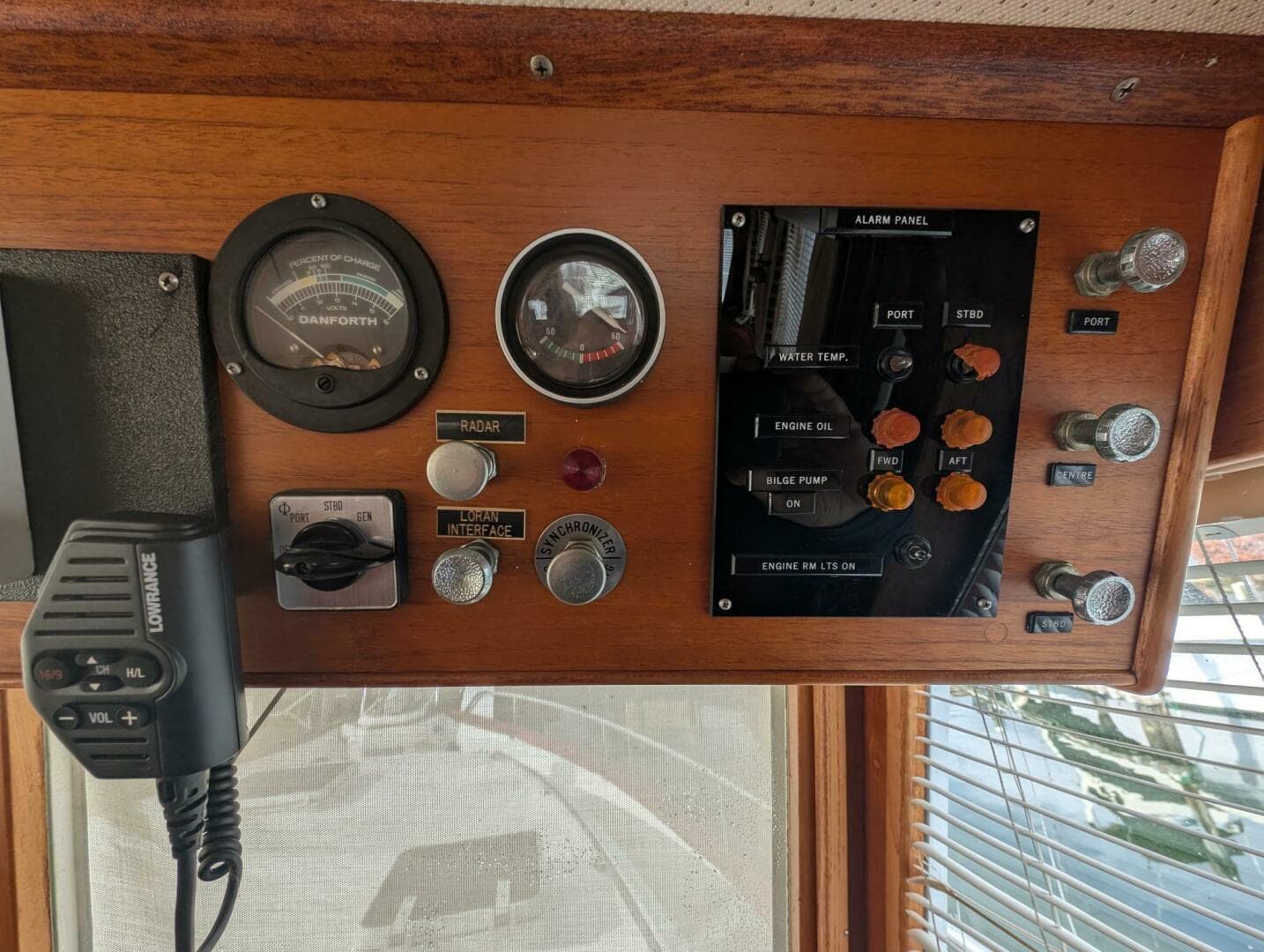 1988 Grand Banks — photo 10