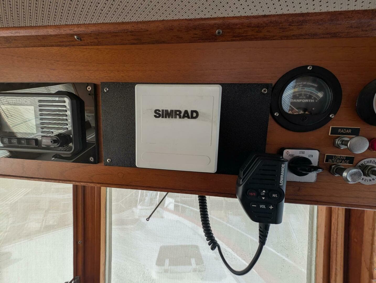 1988 Grand Banks — photo 11