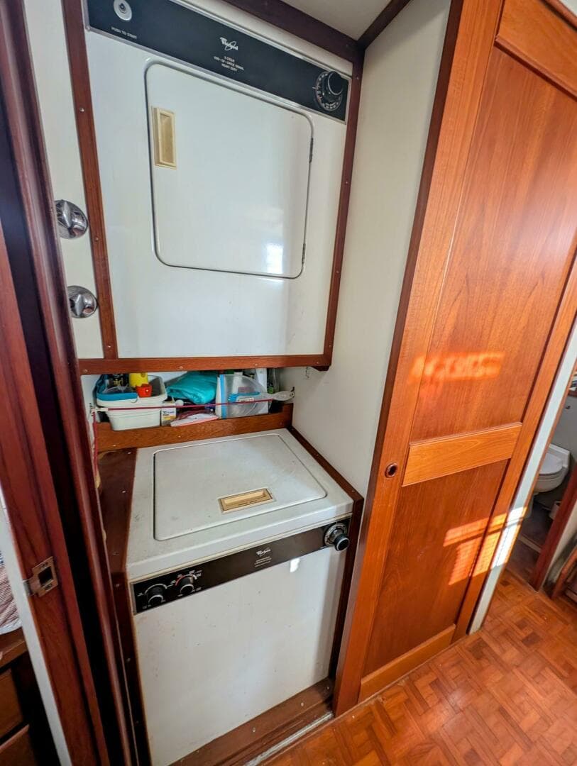 1988 Grand Banks — photo 44