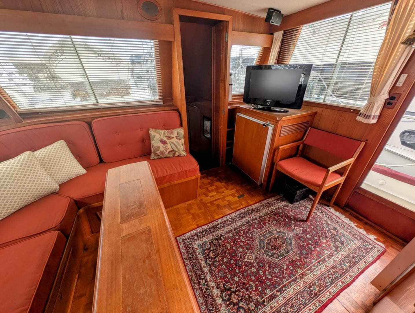 1988 Grand Banks — photo 18