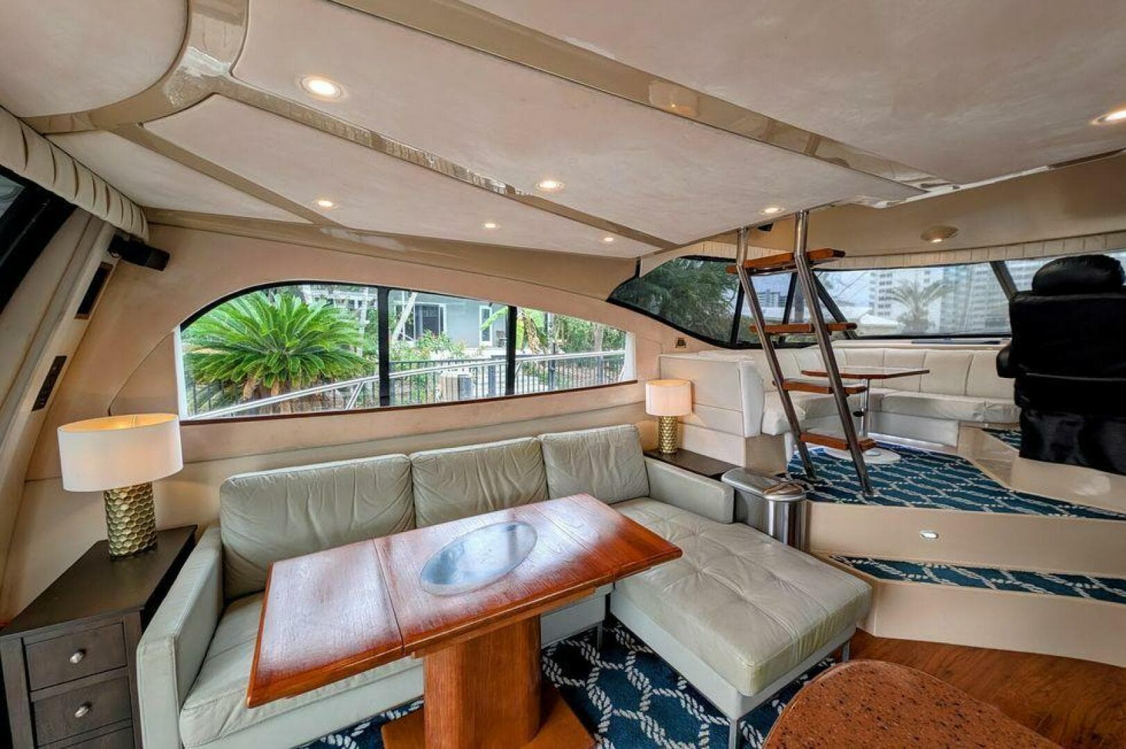 1999 Cruisers Yachts — photo 37