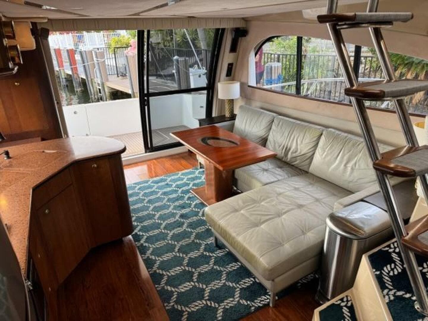 1999 Cruisers Yachts — photo 7