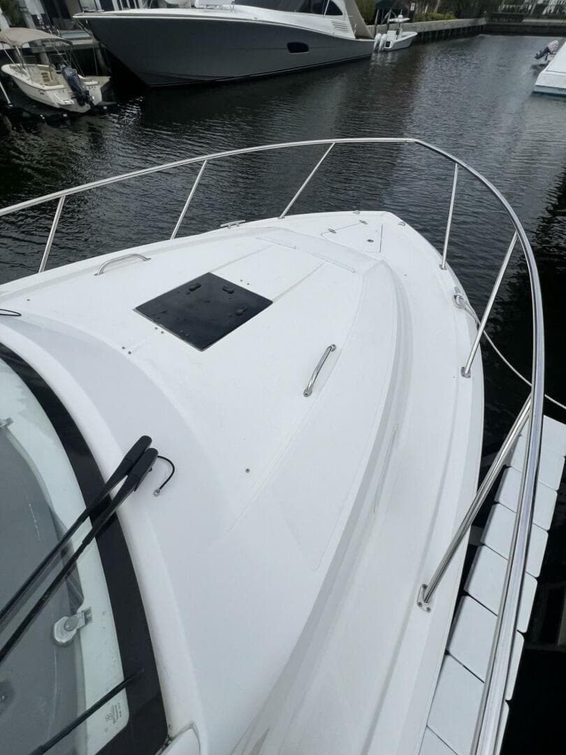 2020 Pursuit 325 OS — photo 3