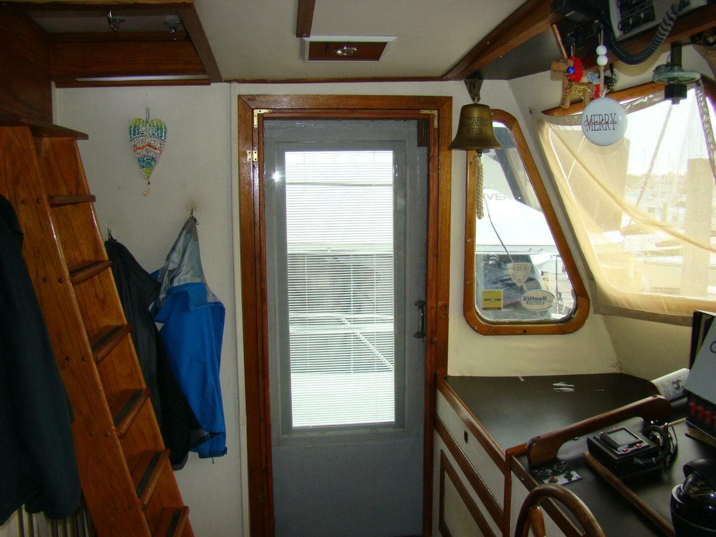 1991 Custom Trawler — photo 28