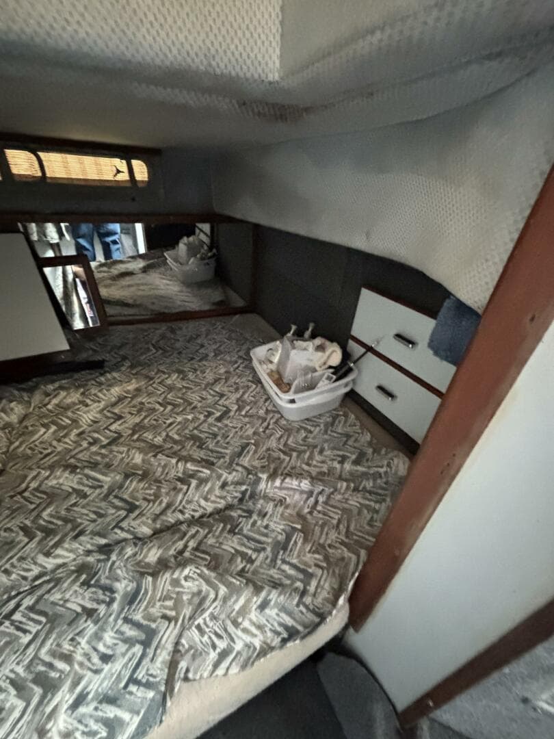 1989 Sea Ray 340 Sundancer — photo 34