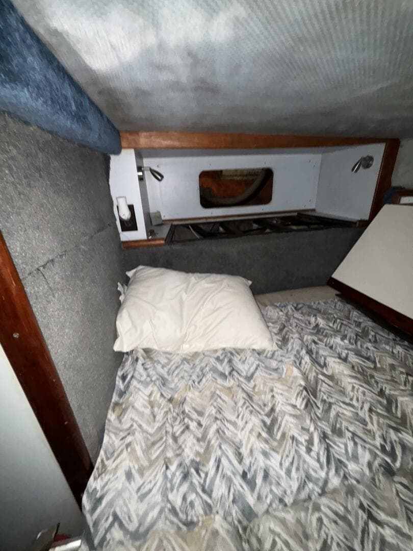 1989 Sea Ray 340 Sundancer — photo 36