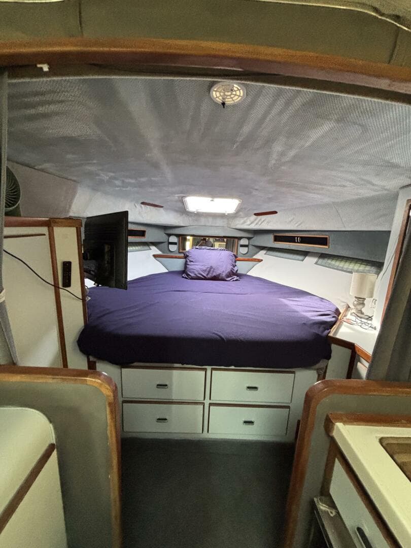 1989 Sea Ray 340 Sundancer — photo 26