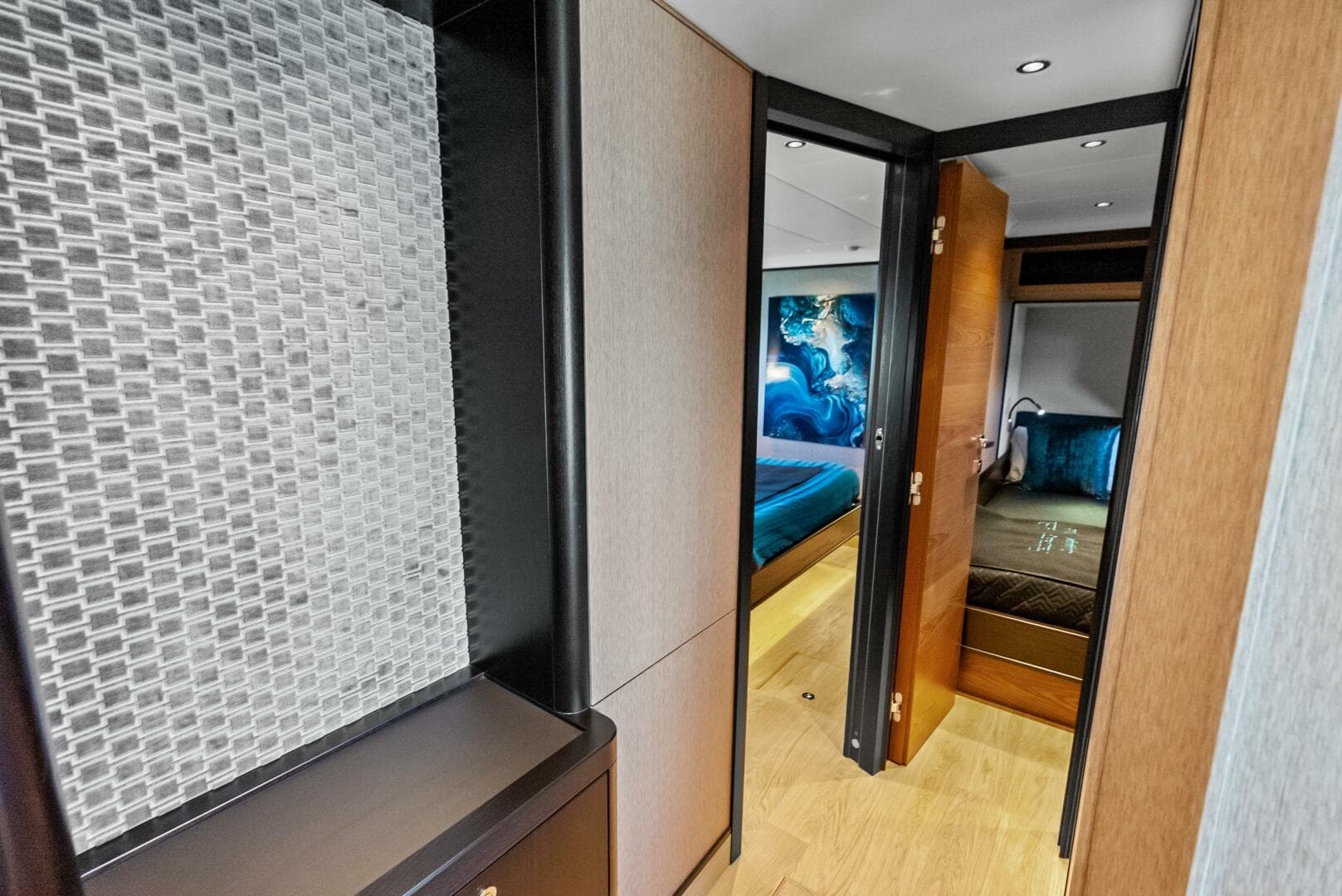 2025 Absolute 75 Navetta — photo 19