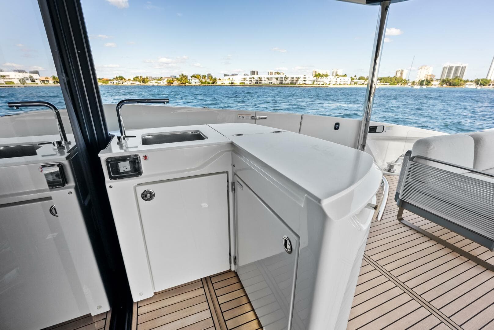 2025 Absolute 75 Navetta — photo 69