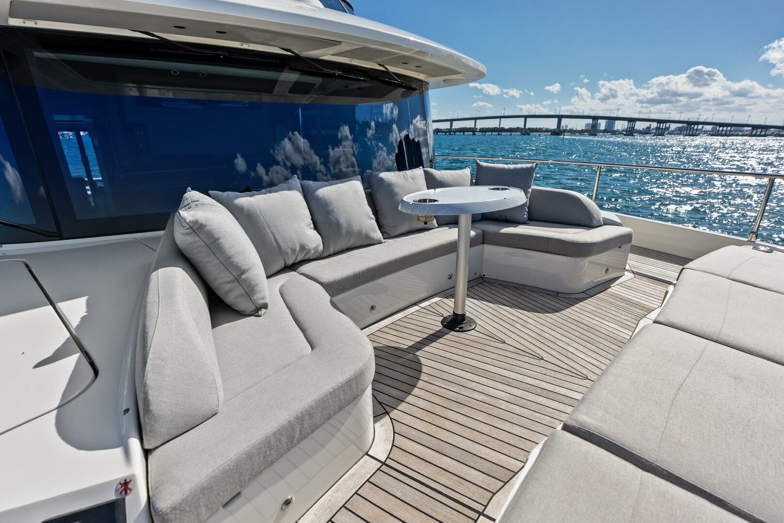 2025 Absolute 75 Navetta — photo 59