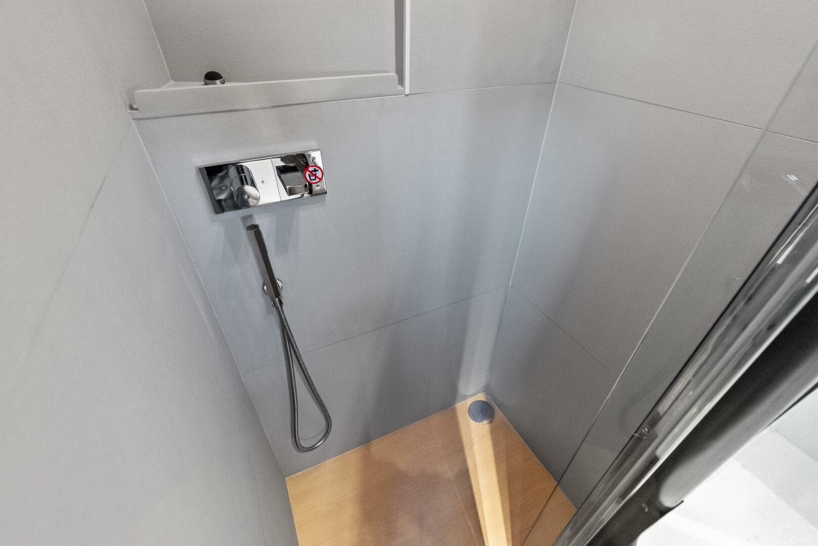 2025 Absolute 75 Navetta — photo 49