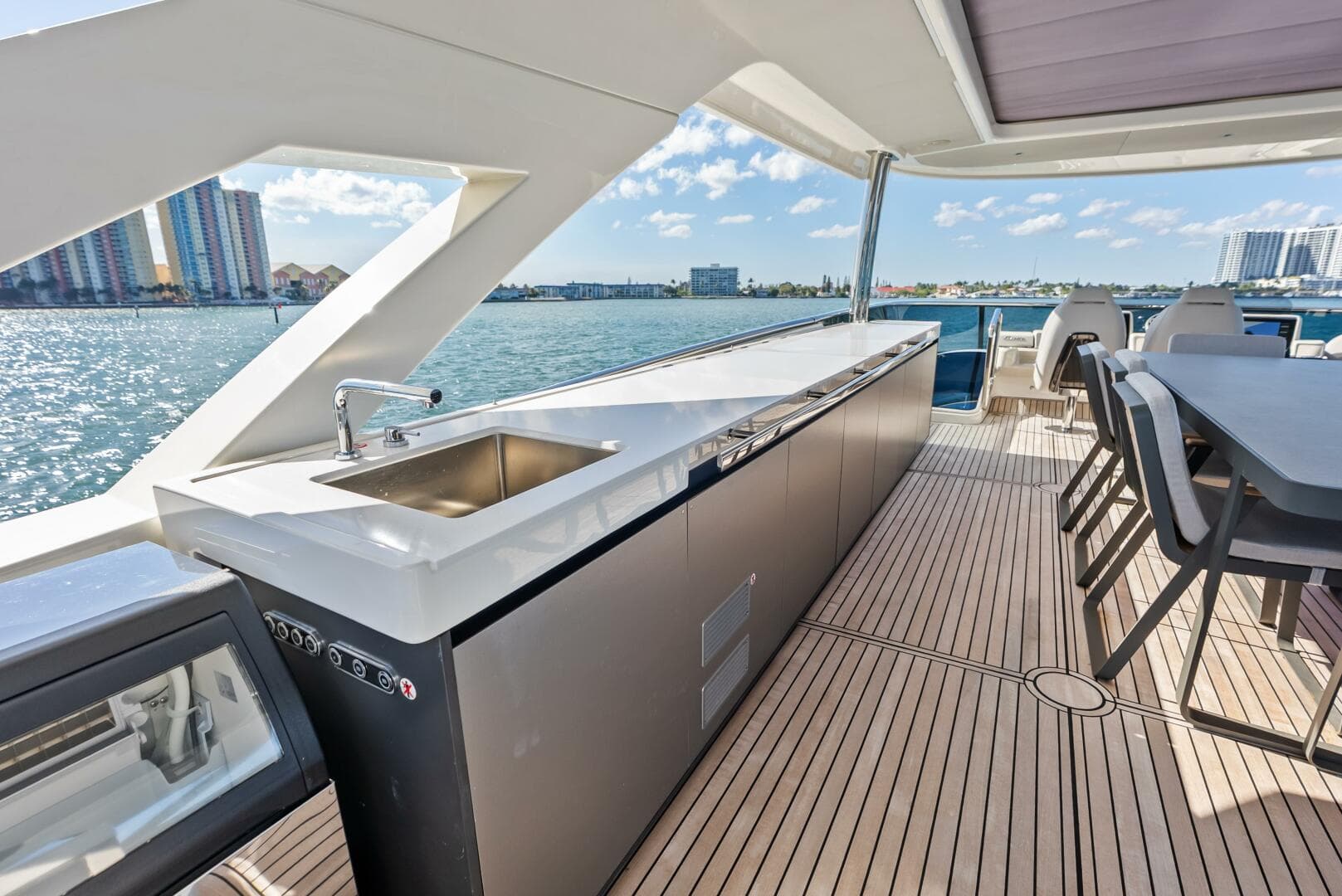 2025 Absolute 75 Navetta — photo 65