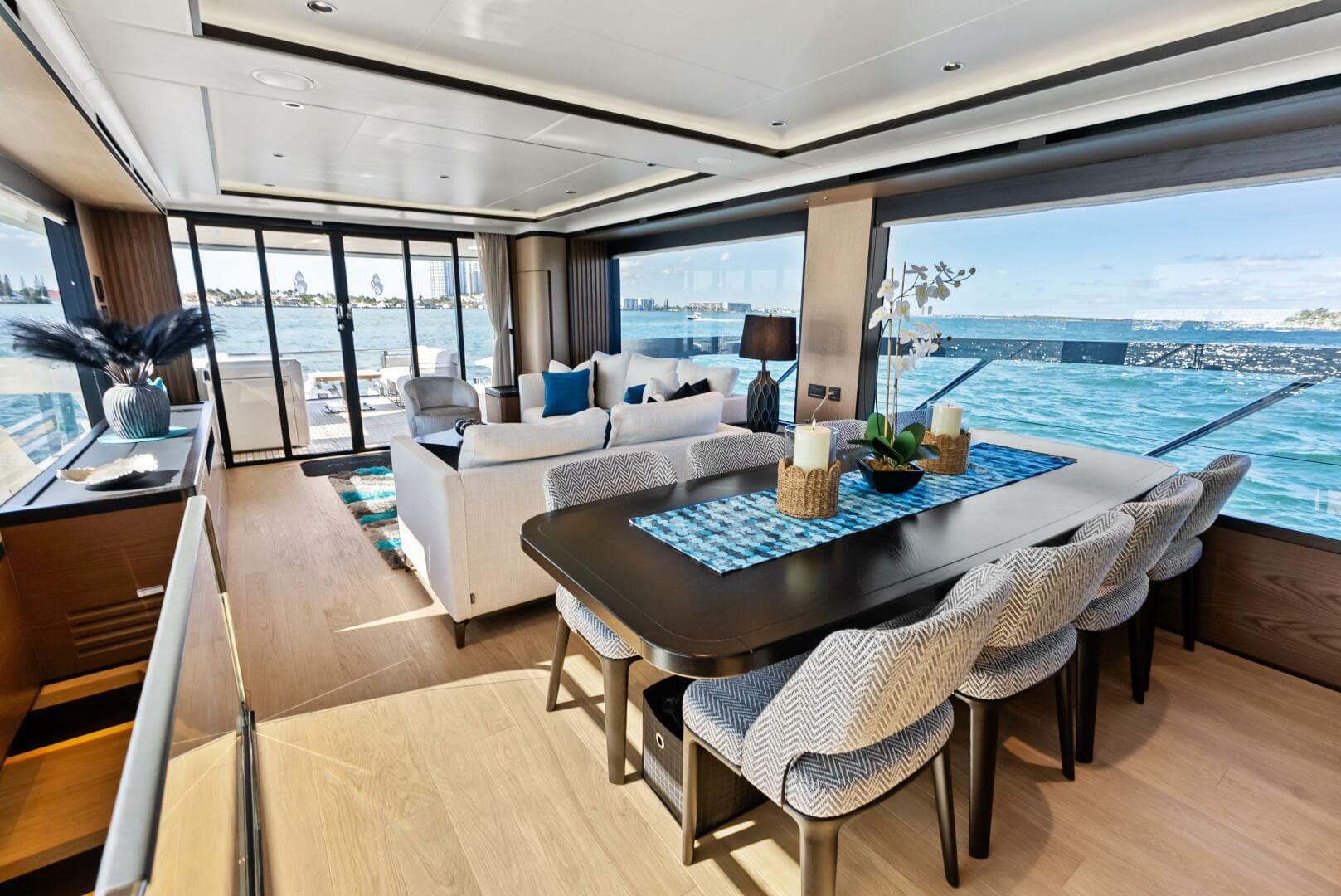 2025 Absolute 75 Navetta — photo 13