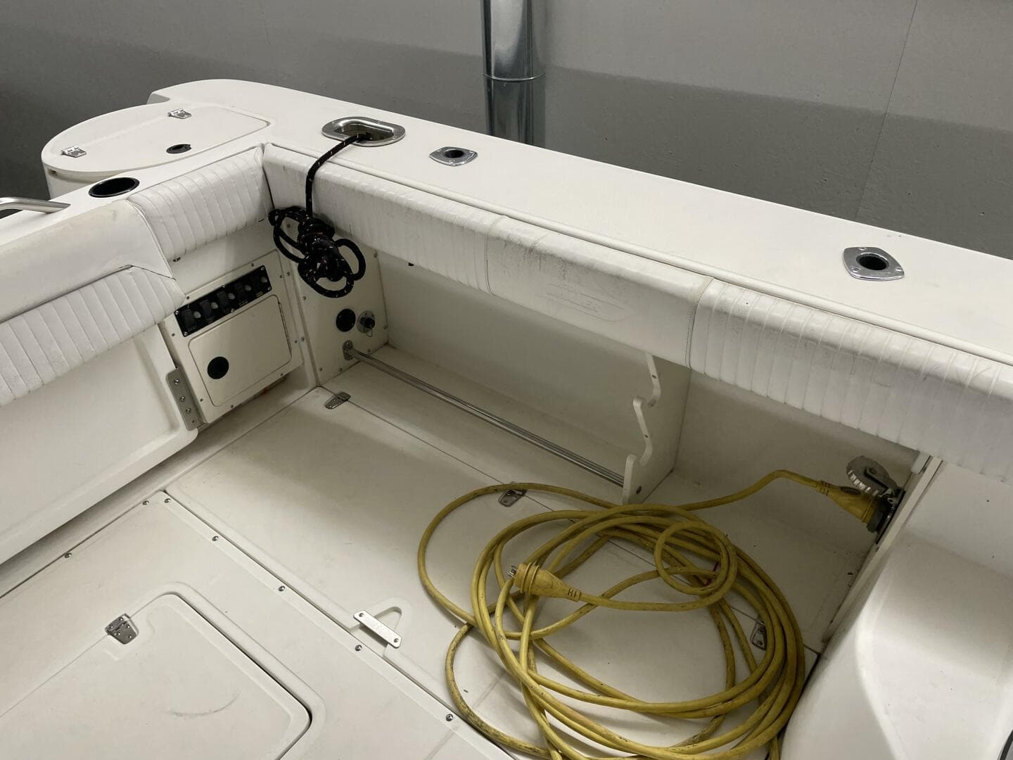 2000 Boston Whaler 280 Conquest — photo 14