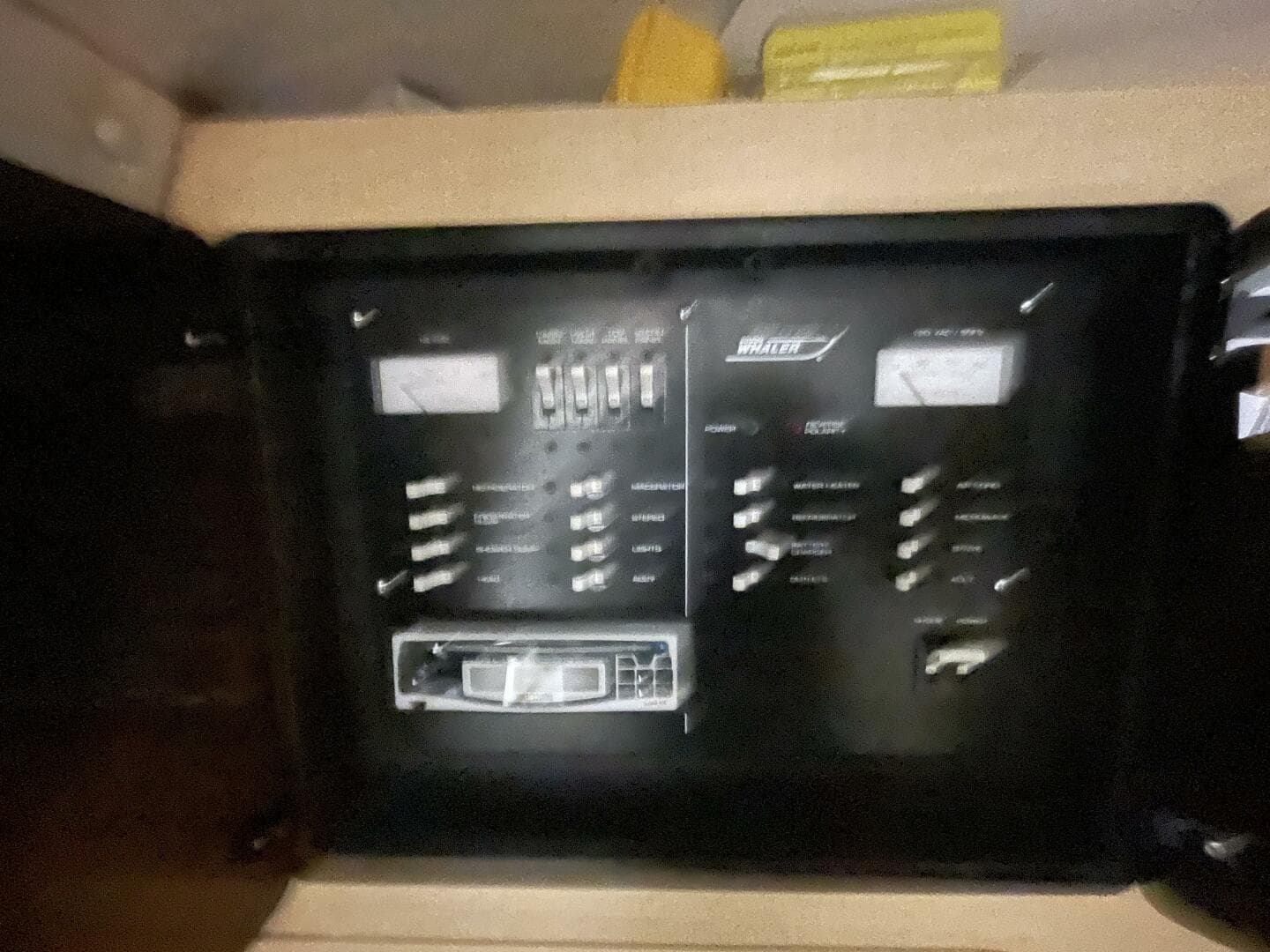 2000 Boston Whaler 280 Conquest — photo 19