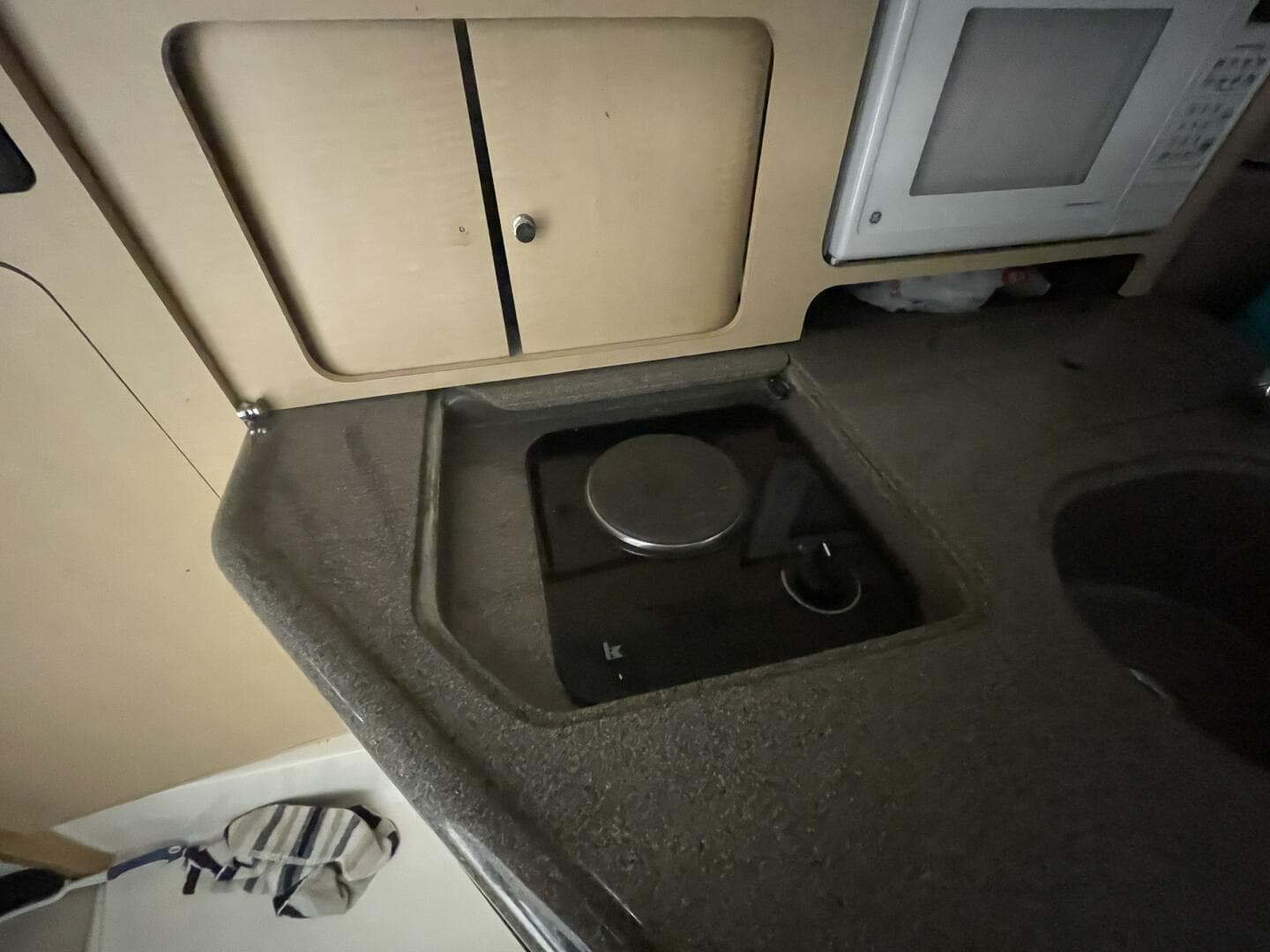 2000 Boston Whaler 280 Conquest — photo 18