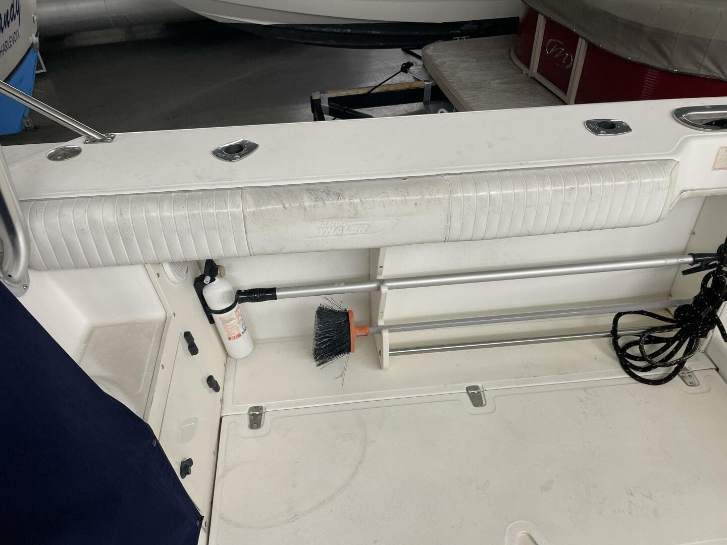 2000 Boston Whaler 280 Conquest — photo 16