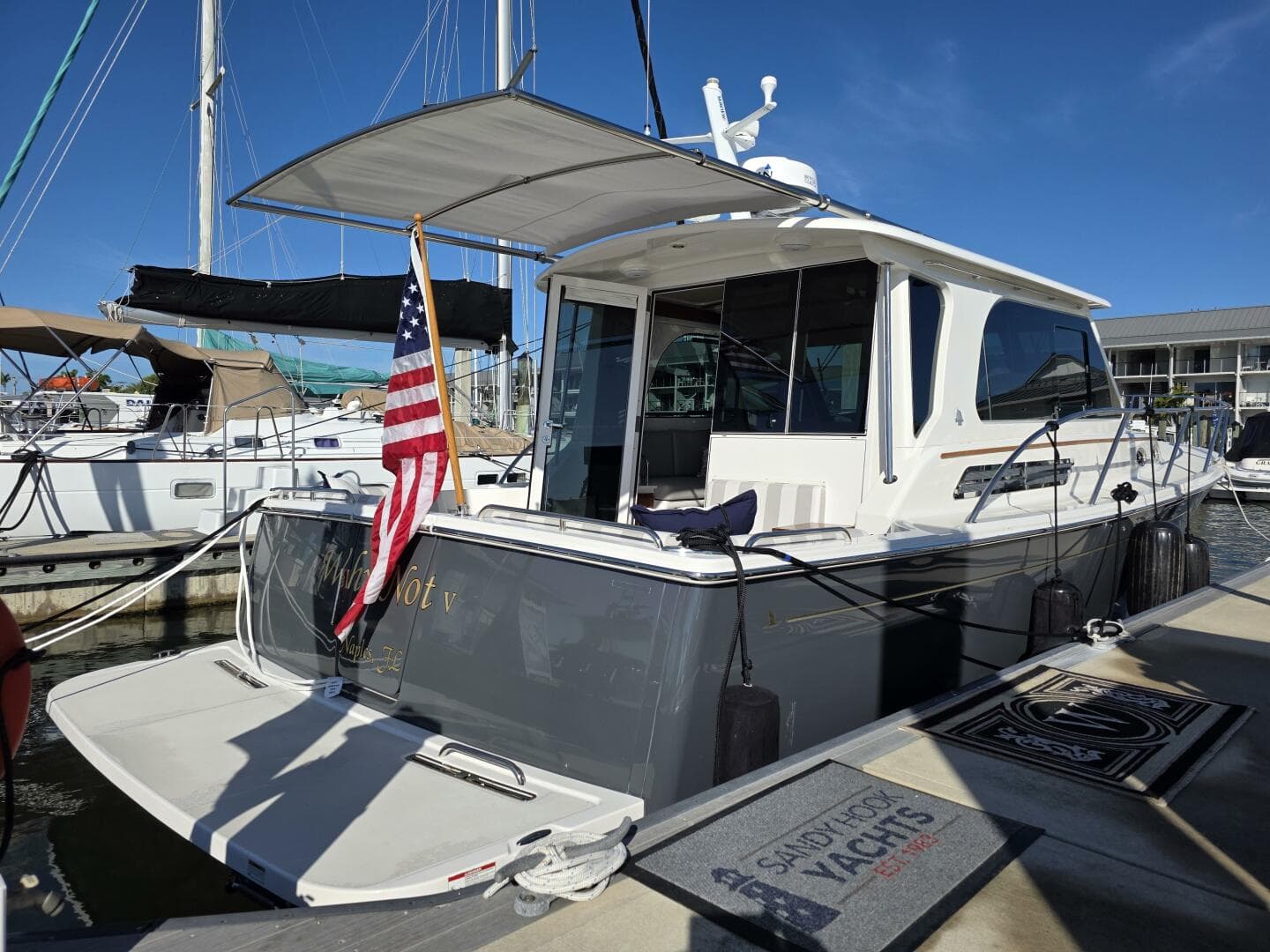 2022 Back Cove 372 — photo 4