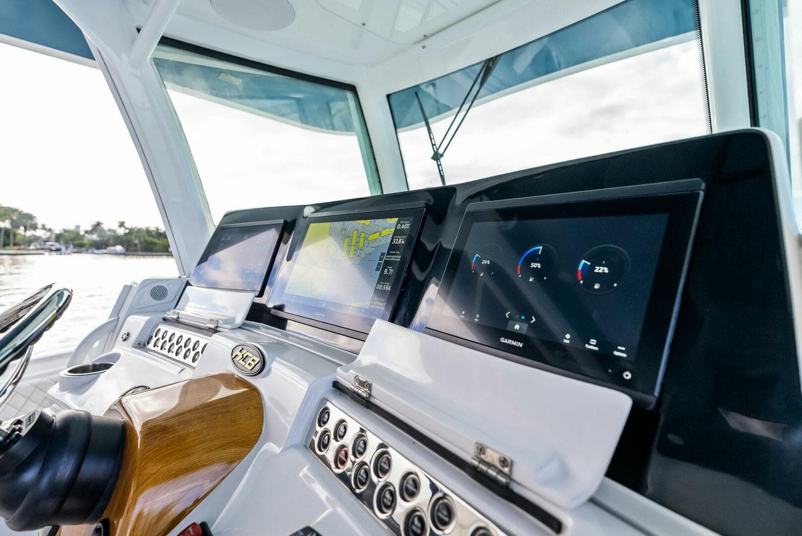 2023 Hcb 42 Lujo — photo 26