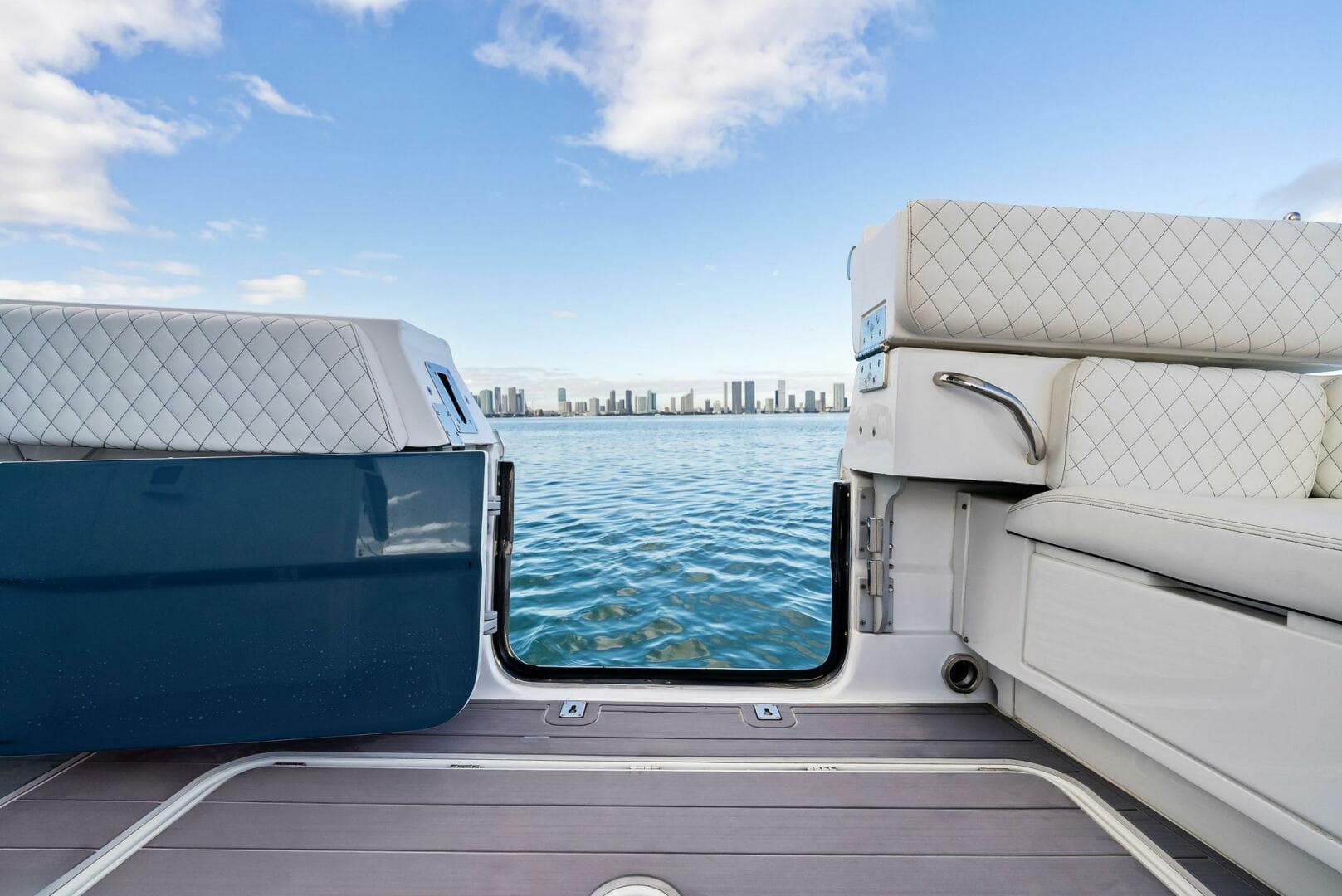 2023 Hcb 42 Lujo — photo 14