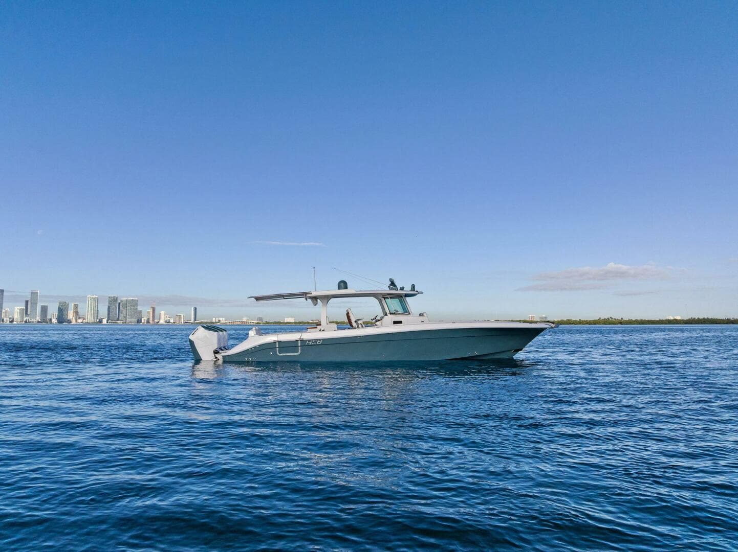 2023 Hcb 42 Lujo — photo 5