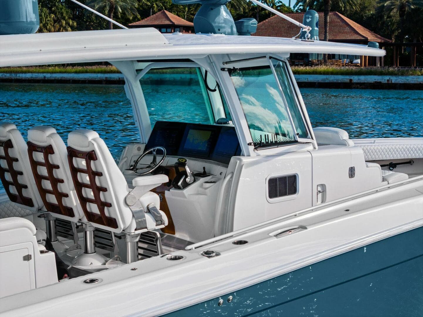 2023 Hcb 42 Lujo — photo 12