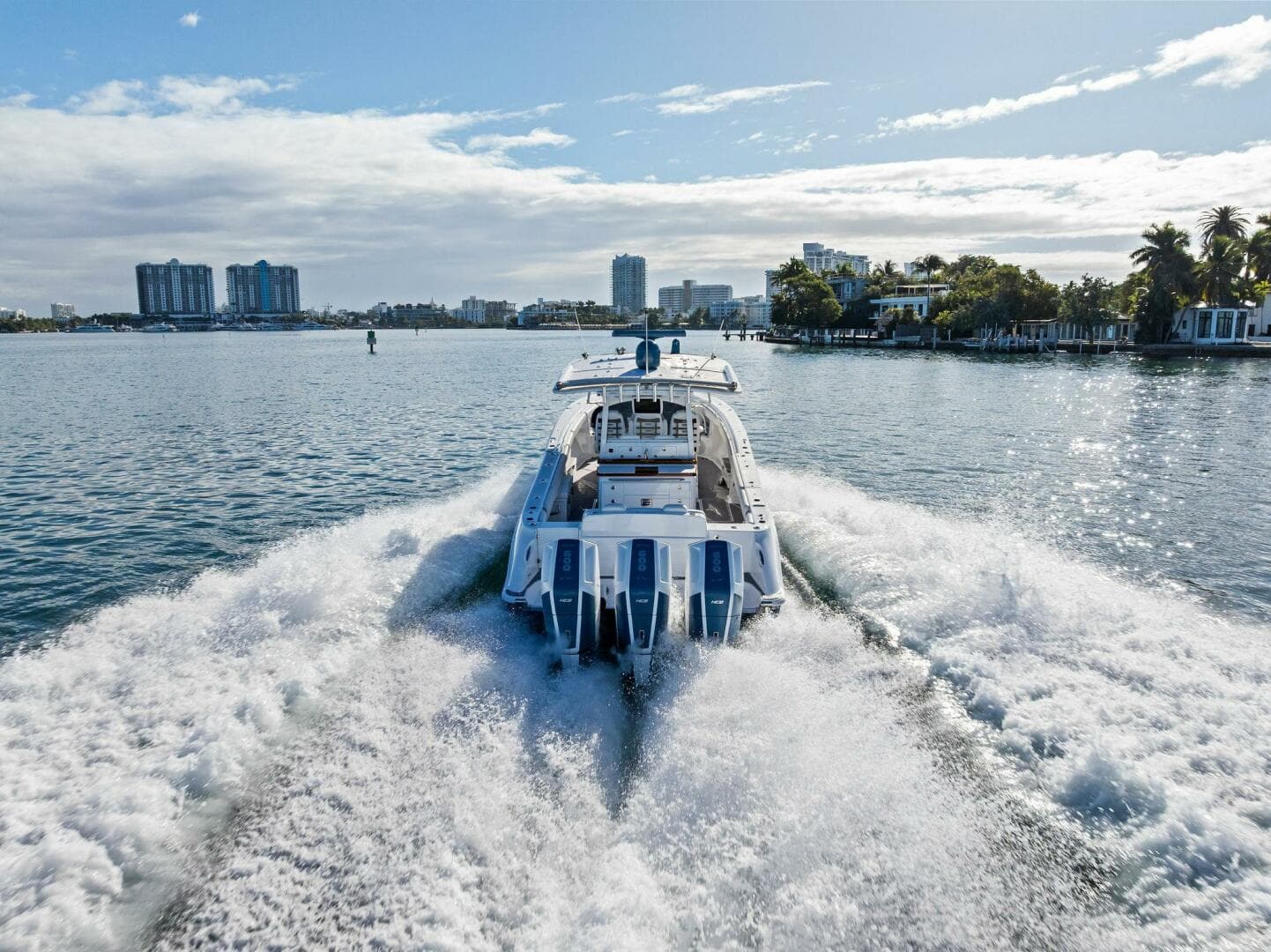 2023 Hcb 42 Lujo — photo 11