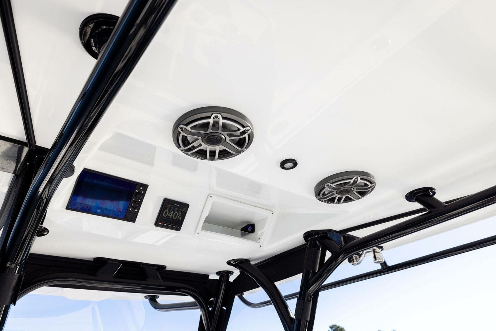 2023 Yellowfin 32 Offshore — photo 41