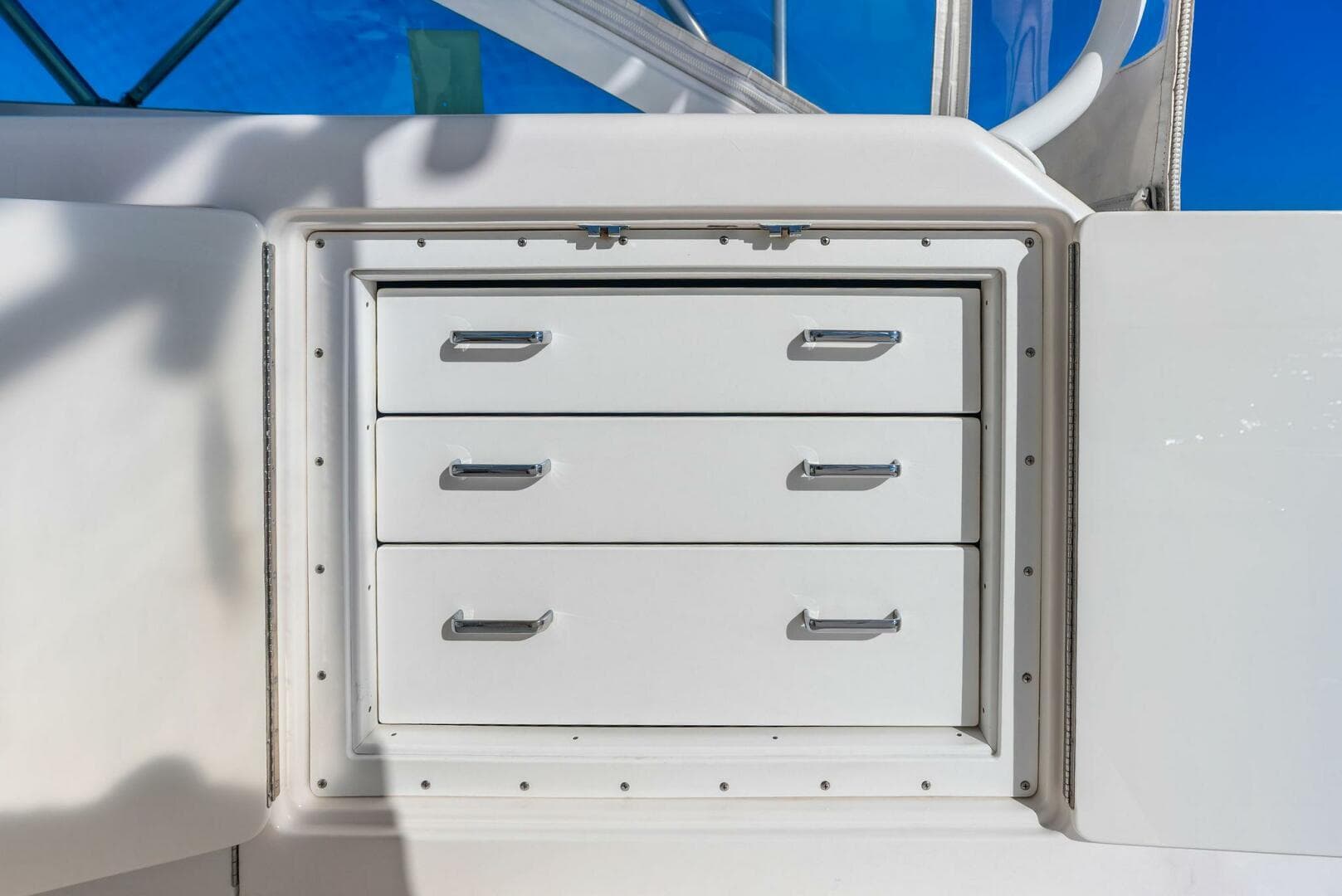 2006 Cabo 45 Express — photo 33