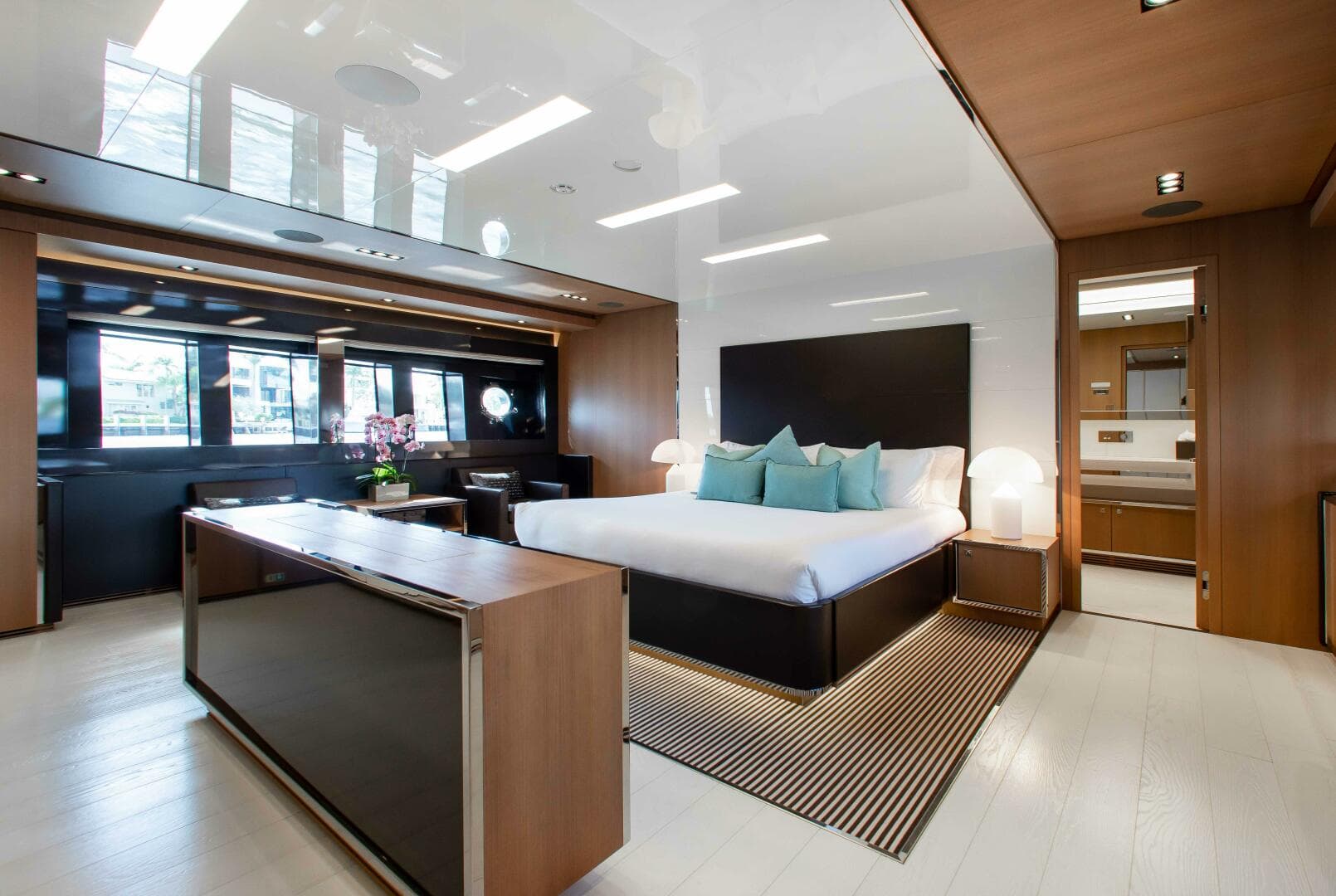 2014 Riva Mythos — photo 52