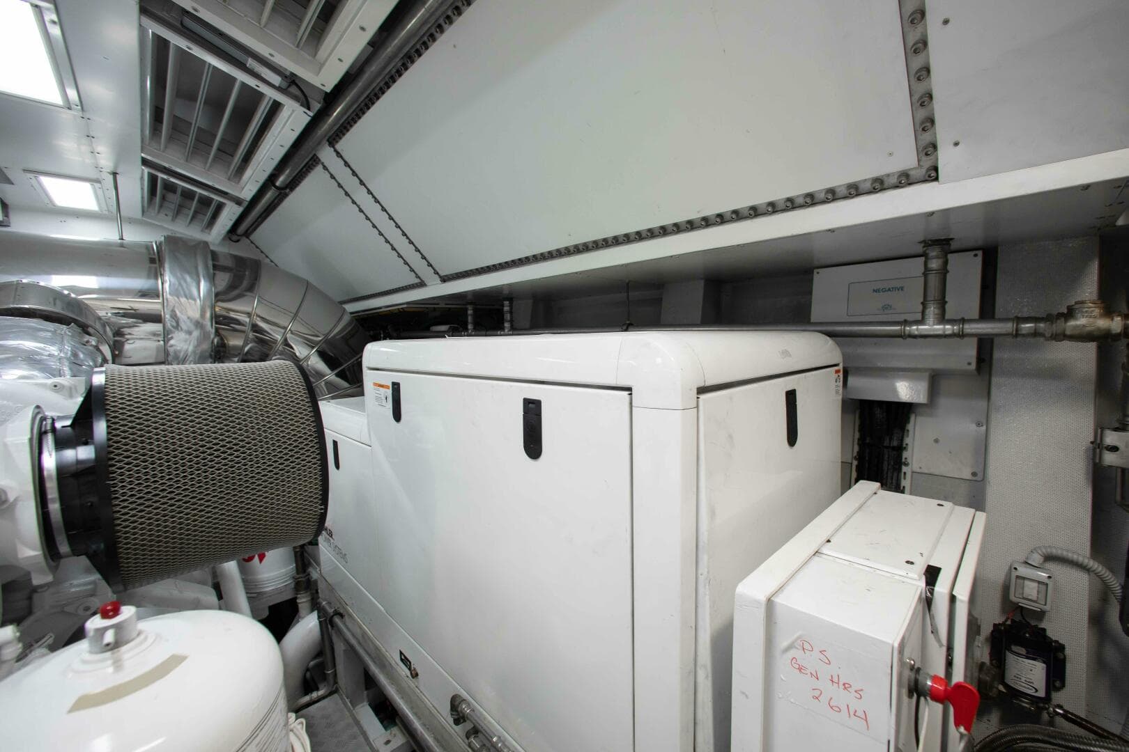 2014 Riva Mythos — photo 72