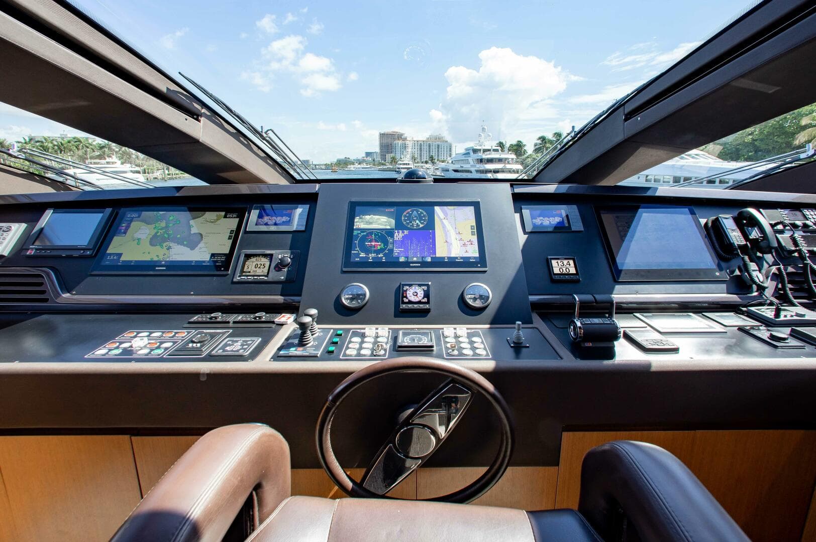 2014 Riva Mythos — photo 46
