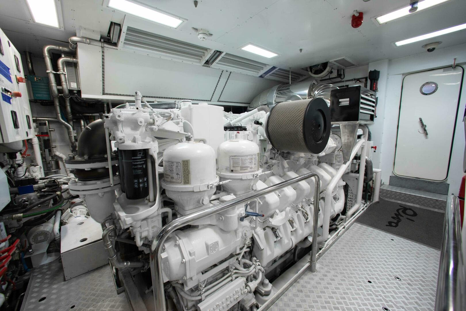 2014 Riva Mythos — photo 70