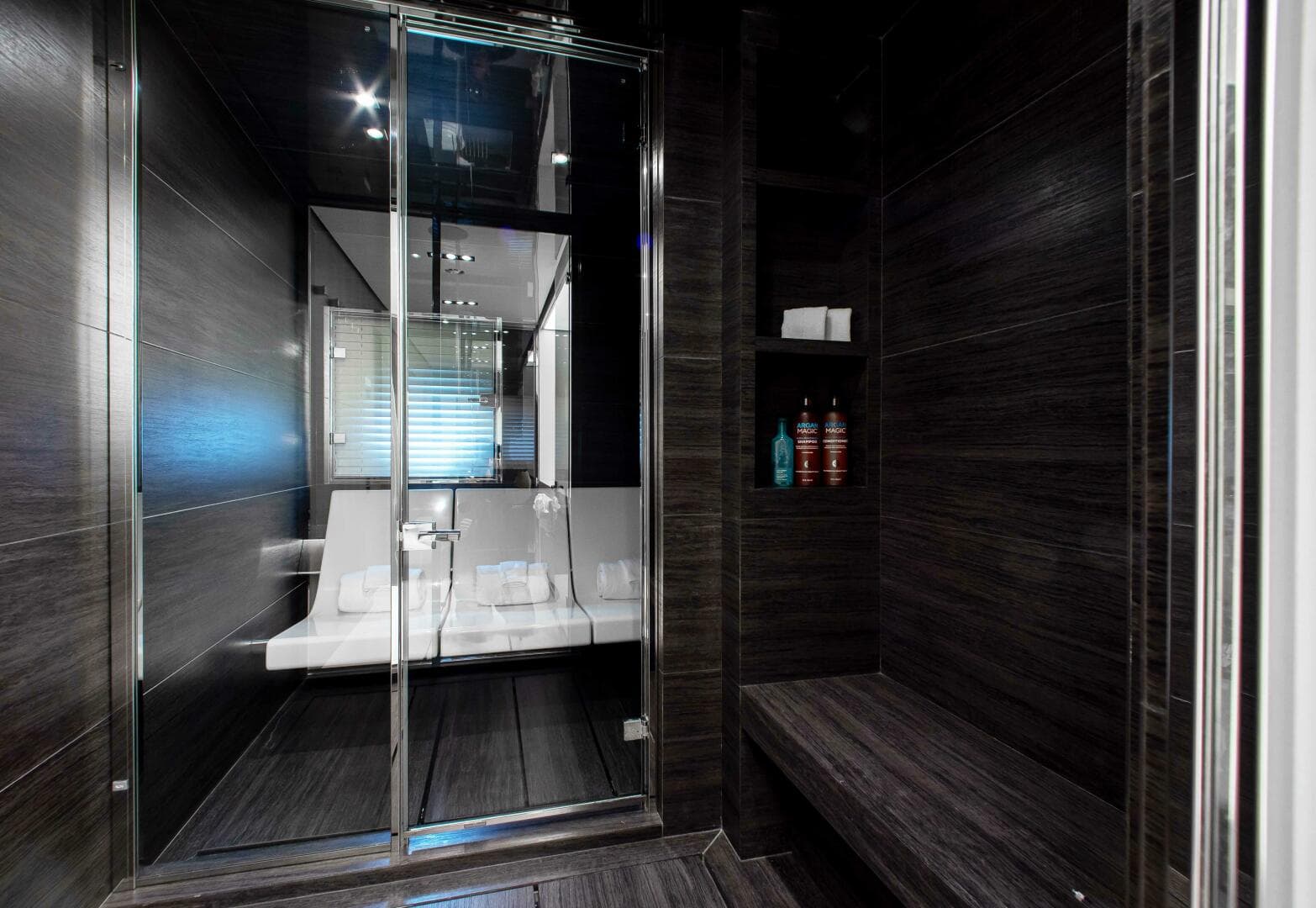 2014 Riva Mythos — photo 59