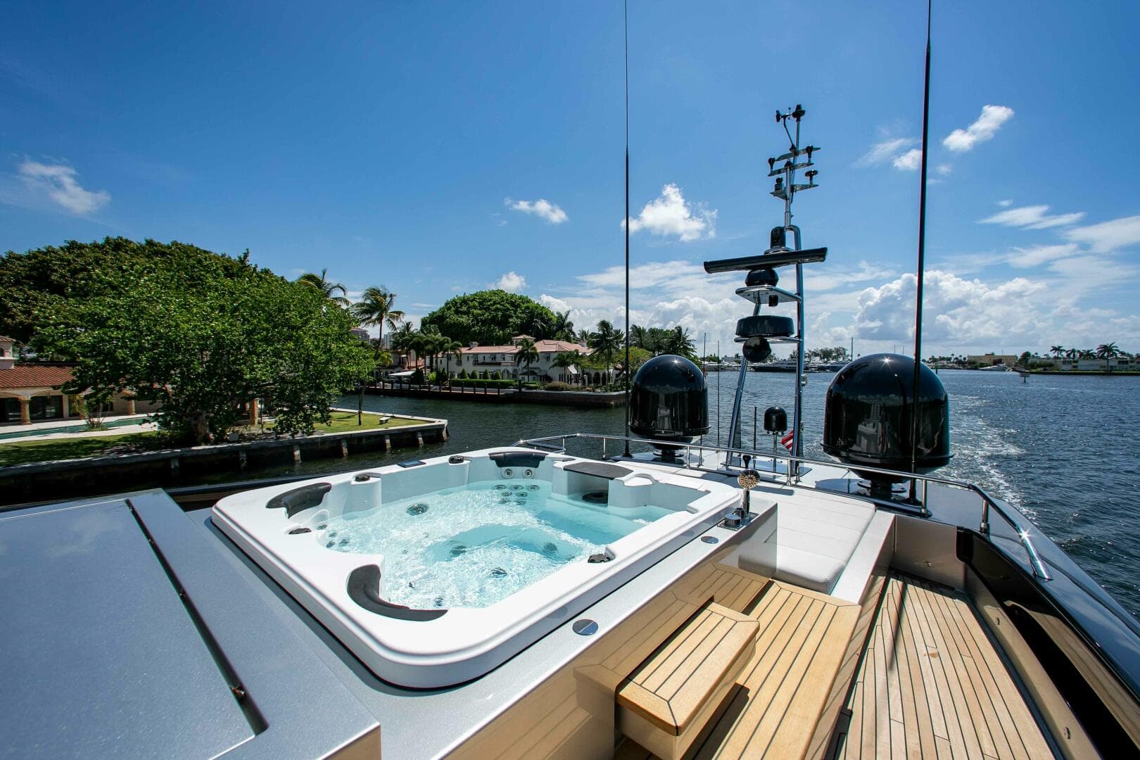 2014 Riva Mythos — photo 6