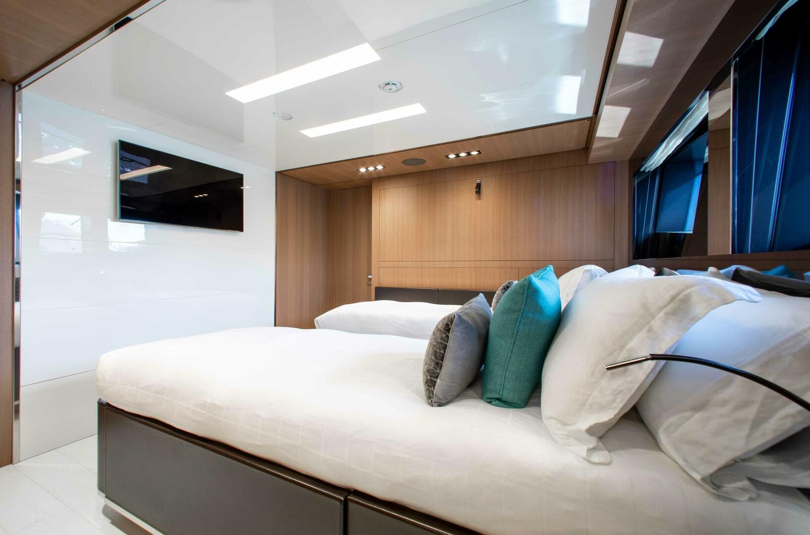 2014 Riva Mythos — photo 63
