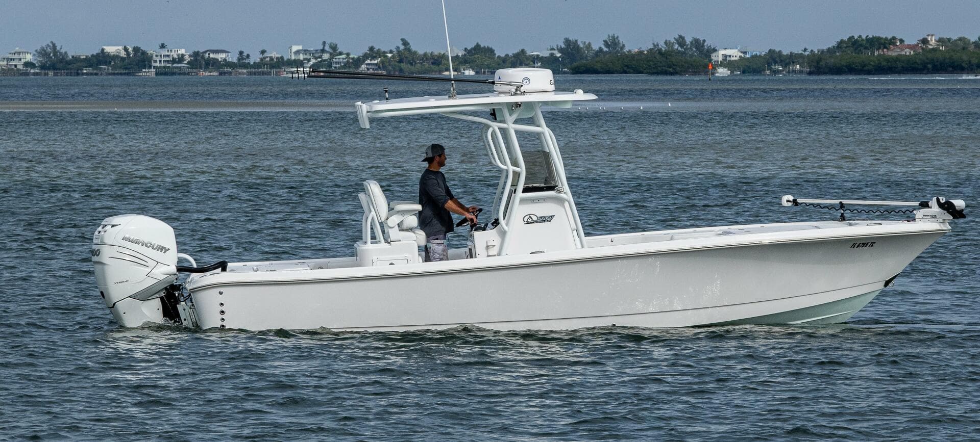 2022 Blazer Bay 2700 Hybrid — photo 2