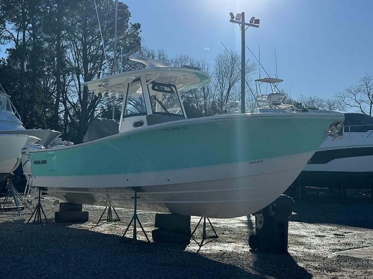 2022 Regulator 31 FS — photo 30