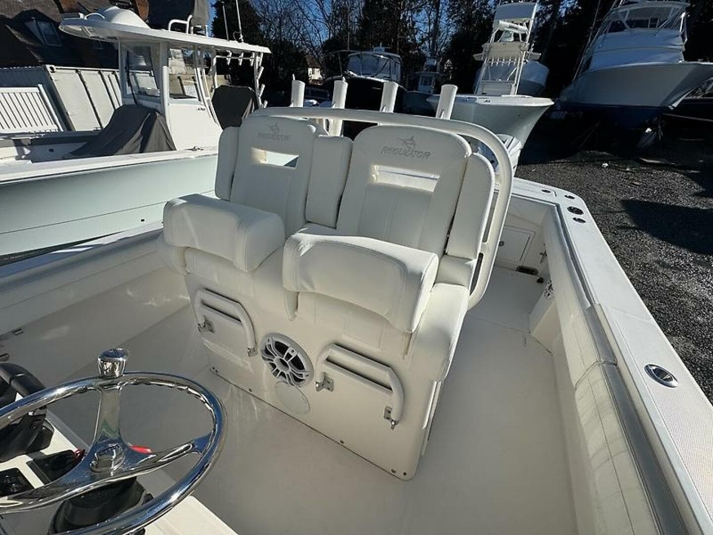 2022 Regulator 31 FS — photo 26