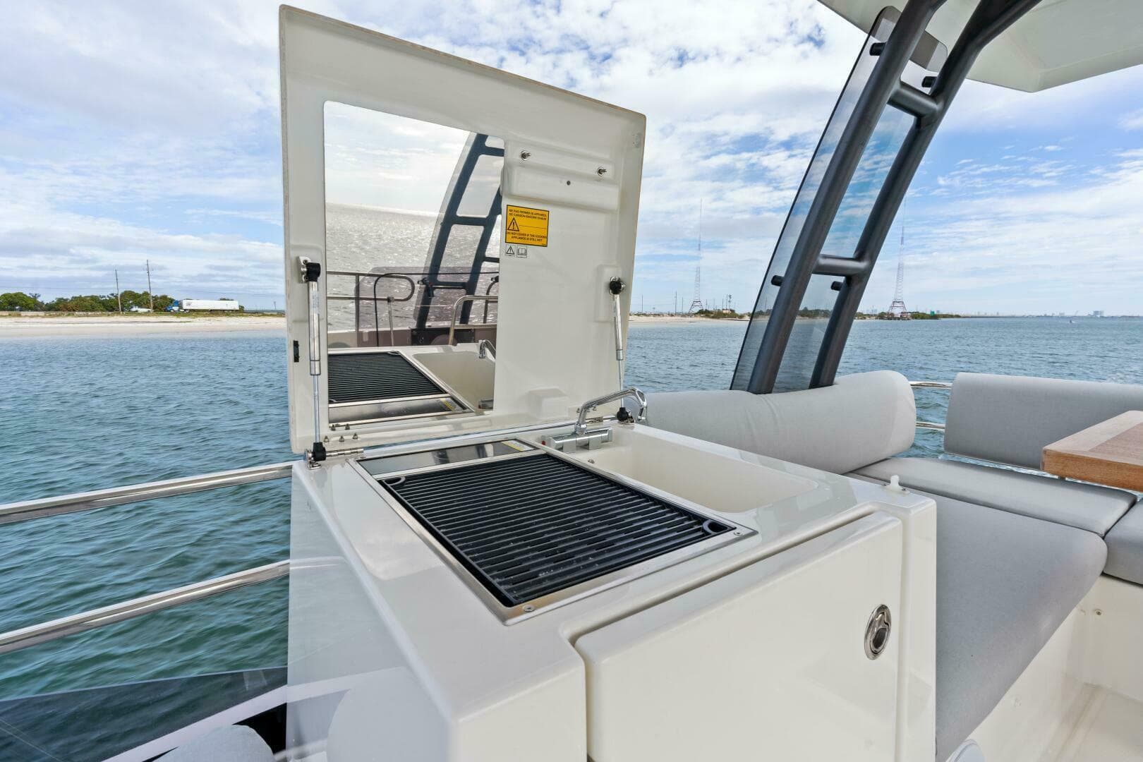 2024 Prestige 420 Flybridge — photo 41