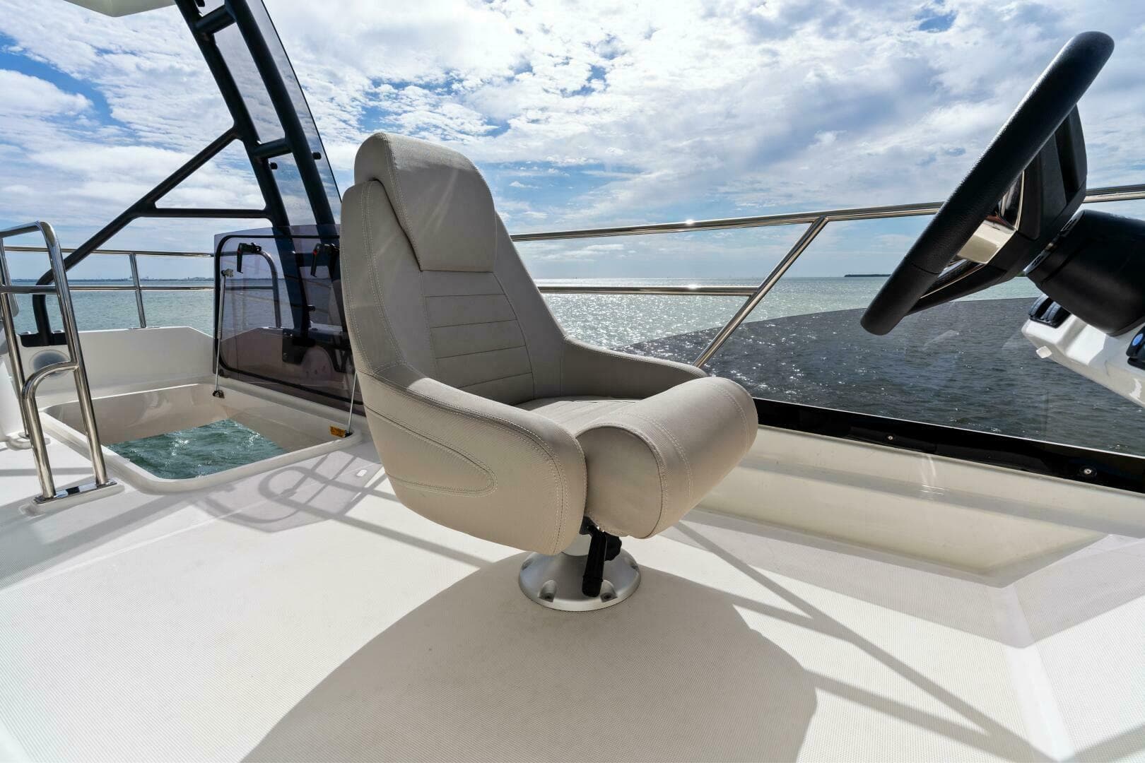 2024 Prestige 420 Flybridge — photo 47