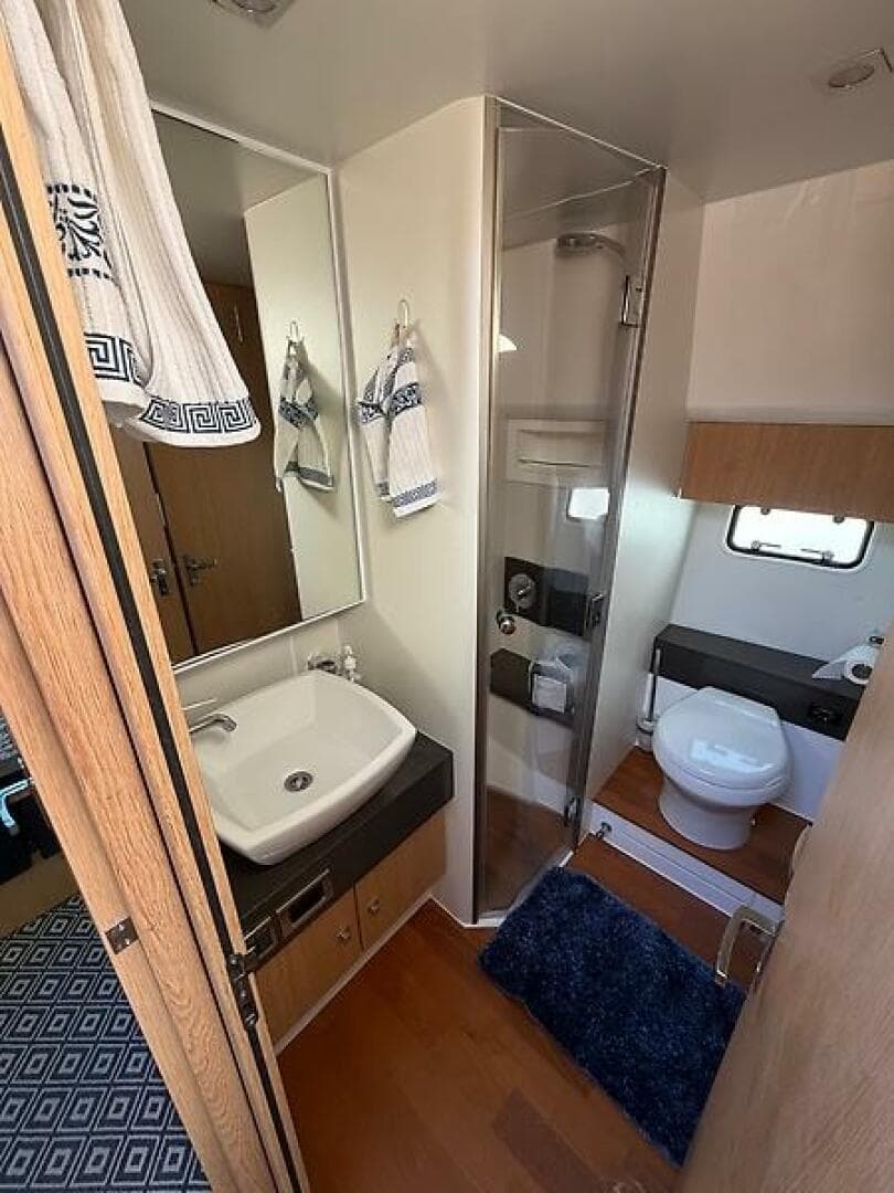 2015 Fairline Squadron 42 — photo 25