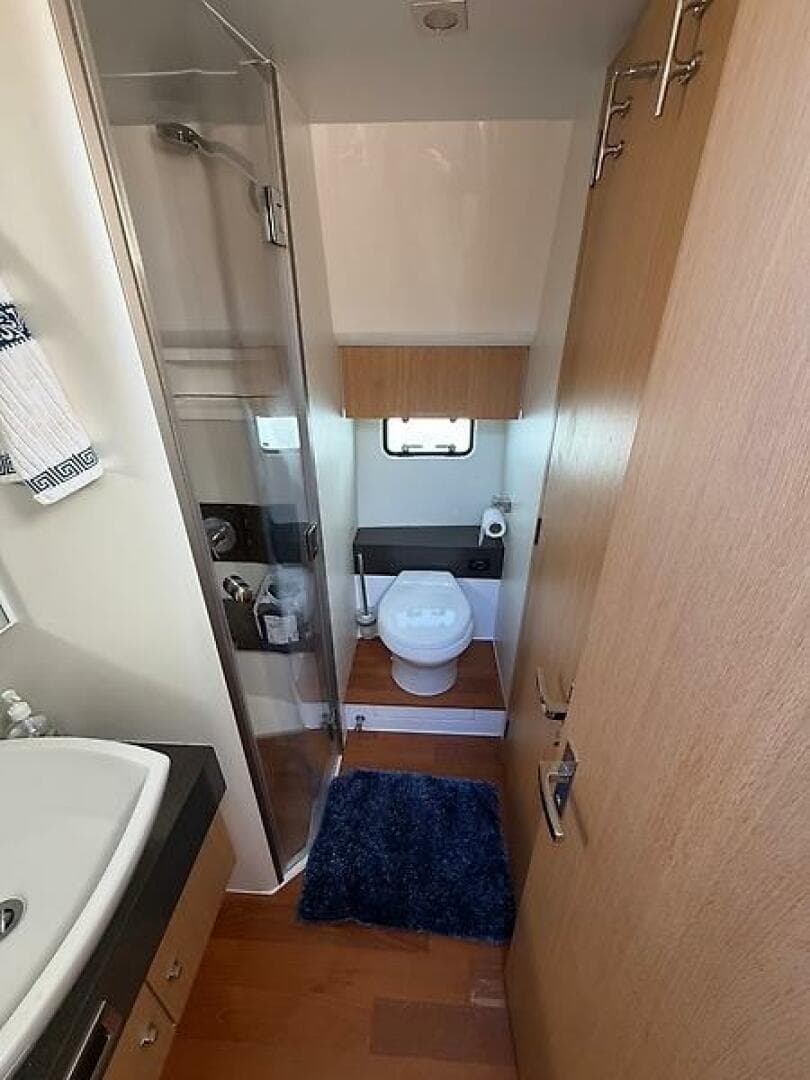 2015 Fairline Squadron 42 — photo 26