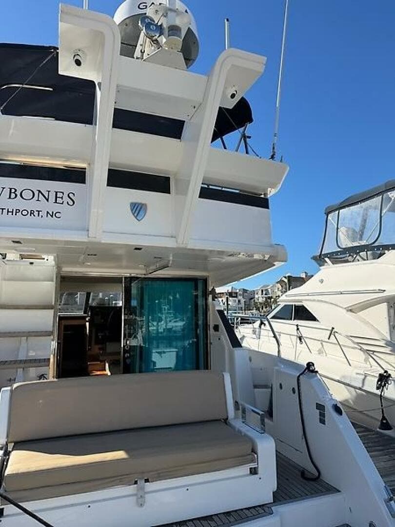 2015 Fairline Squadron 42 — photo 38