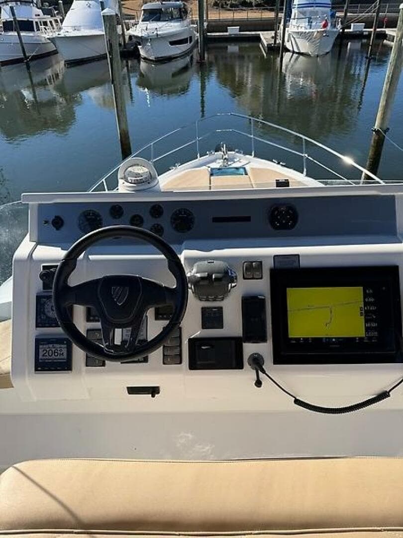 2015 Fairline Squadron 42 — photo 4