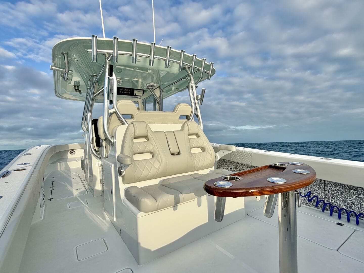 2024 Freeman 37 — photo 7